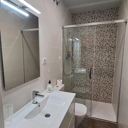 Superior With Private Bathroom Oda ve Kahvaltı Sitges